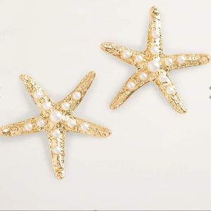 NWOT Chico’s Goldtone Starfish Stud Earrings